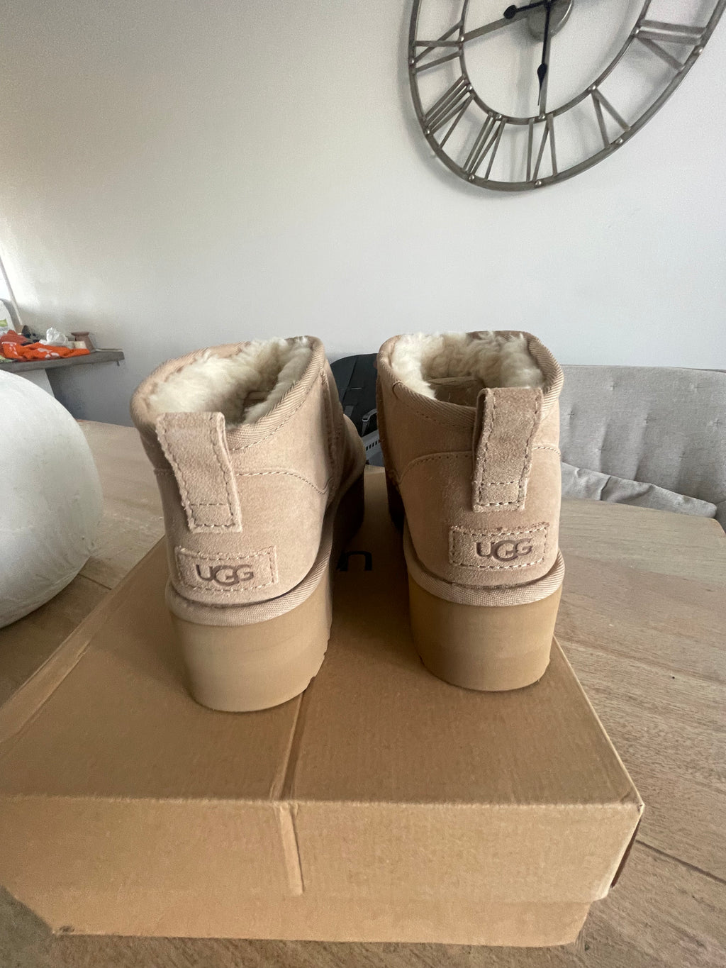 UGG mini Classic T40
